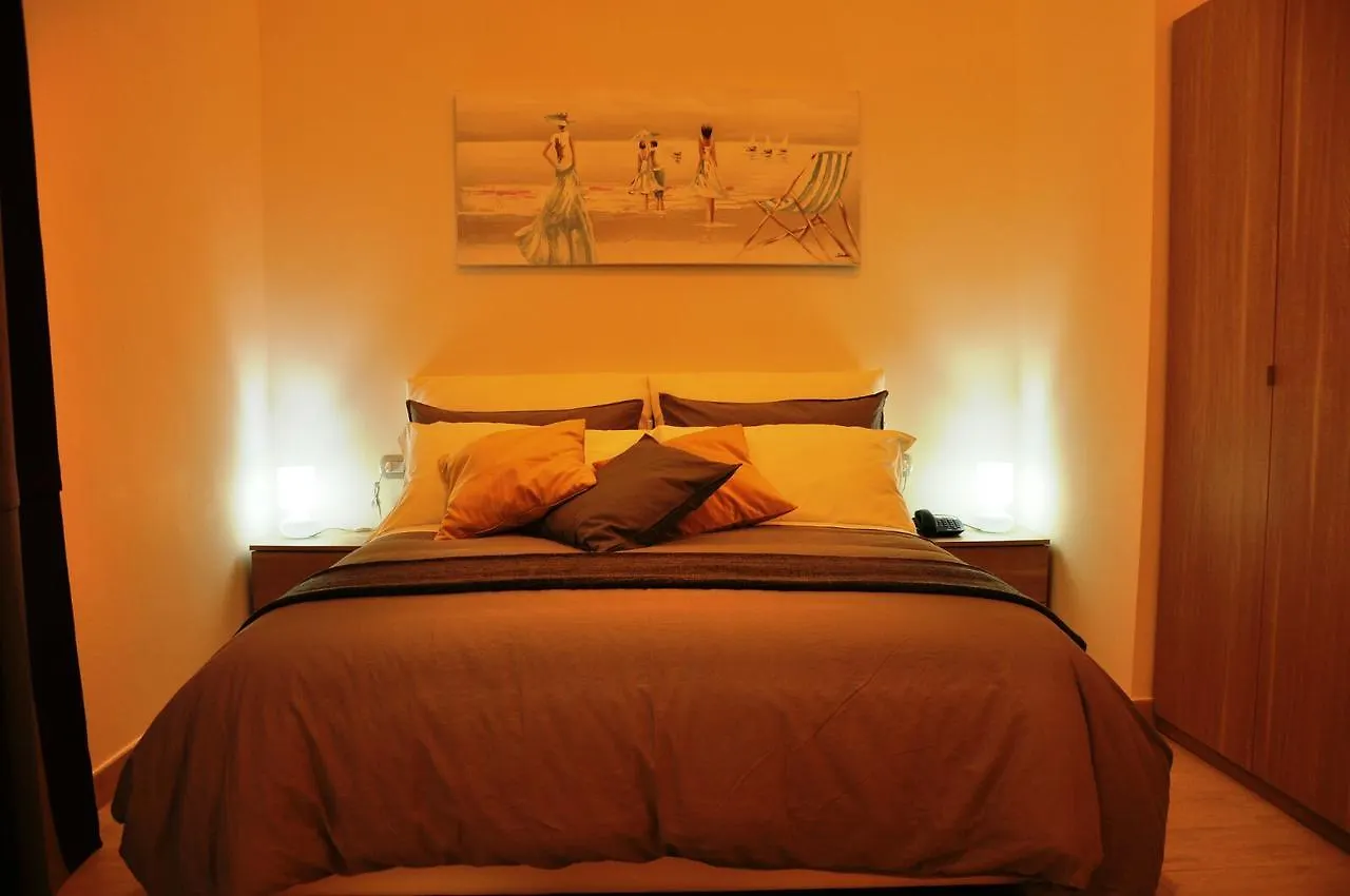 نابولي B&B Chiaia 216
