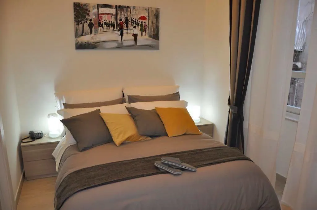 B&B Chiaia 216 Naples 2*,  Italy