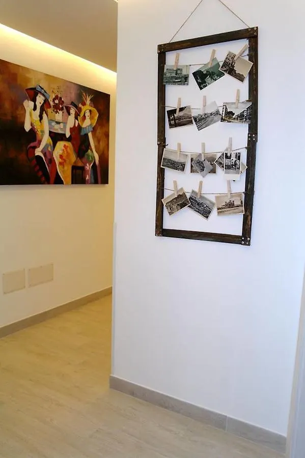 ** Bed & Breakfast B&B Chiaia 216 Naples Italy