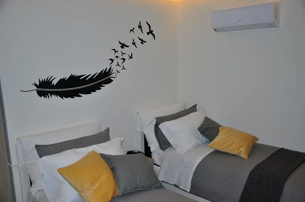 B&B Chiaia 216 Naples Italy